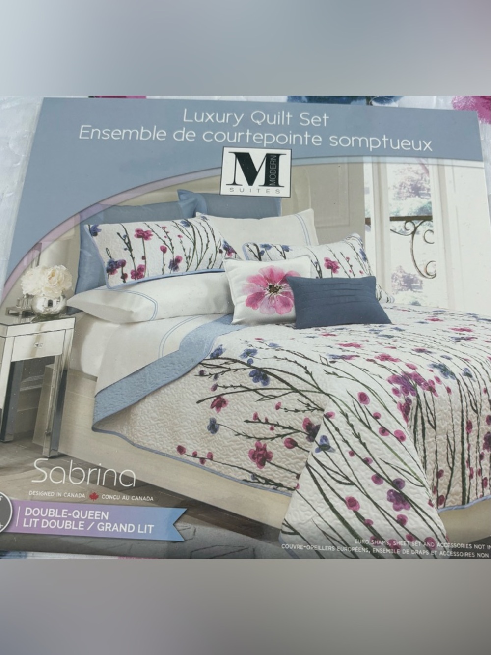 Sabina Floral Quilt Set in Multi Colors Full/Queen Quilt 2 Standard Shams. NEW
